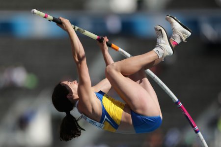 Обзор результатом после утренней программы чемпионата Европы 2012 +Фото